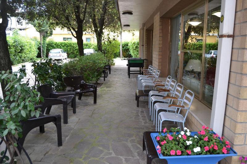 Hotel Marselli Rimini Extérieur photo