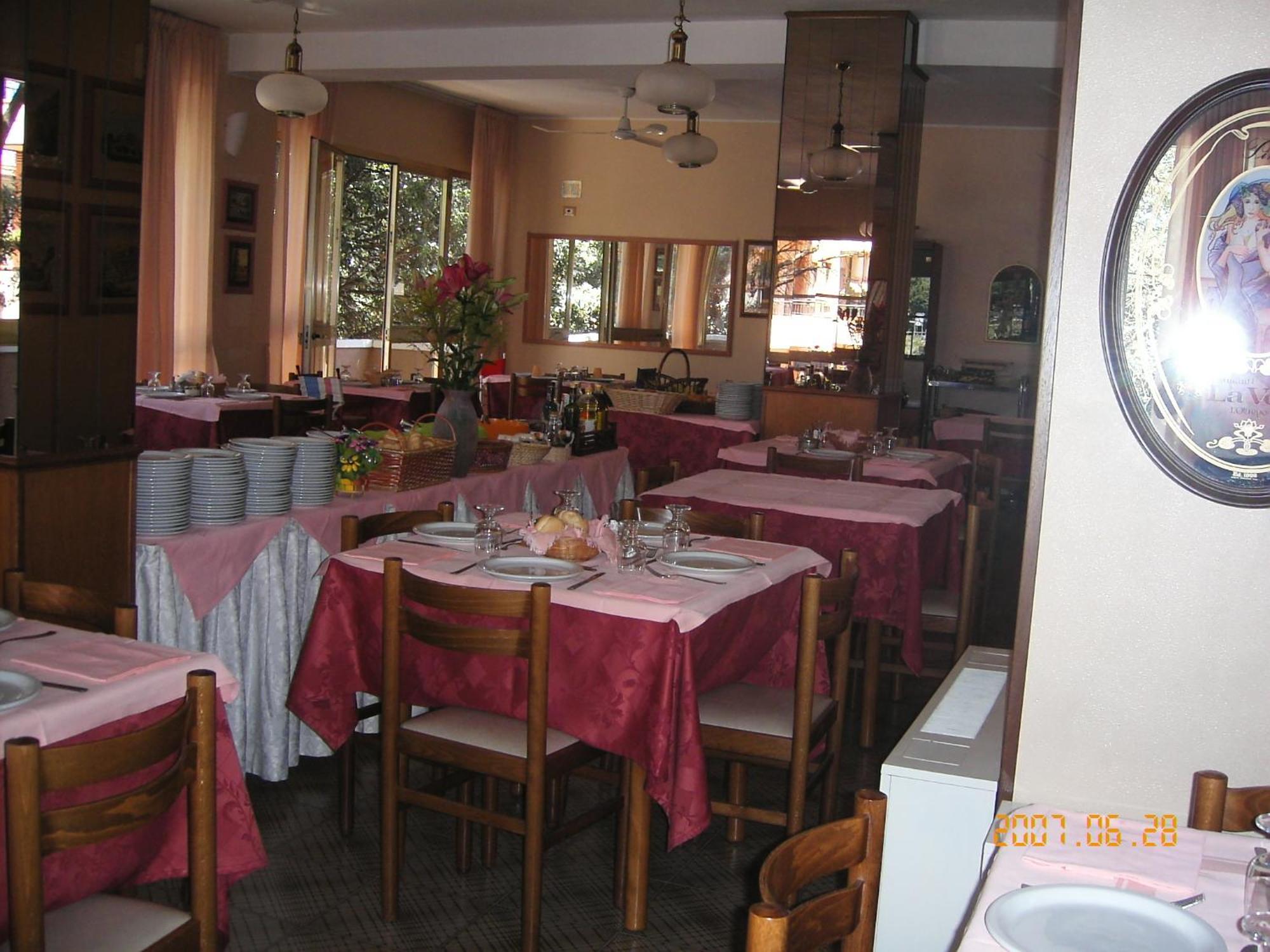 Hotel Marselli Rimini Extérieur photo