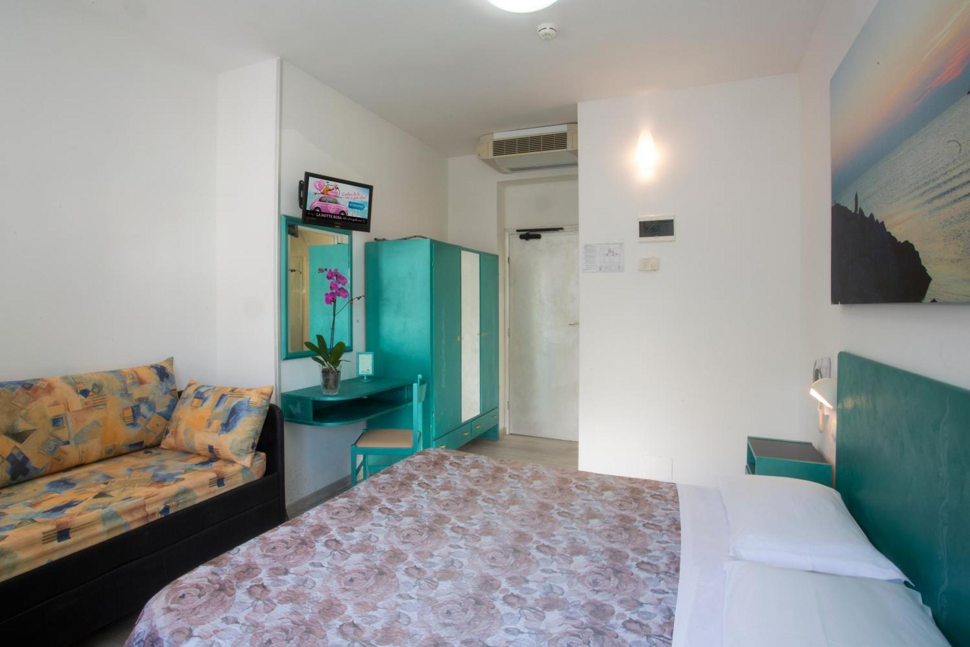 Hotel Marselli Rimini Extérieur photo