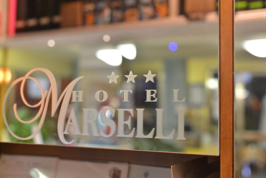 Hotel Marselli Rimini Extérieur photo