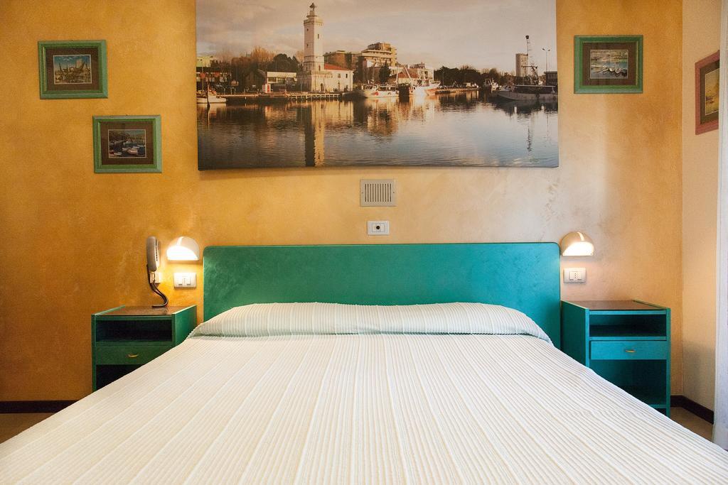 Hotel Marselli Rimini Extérieur photo