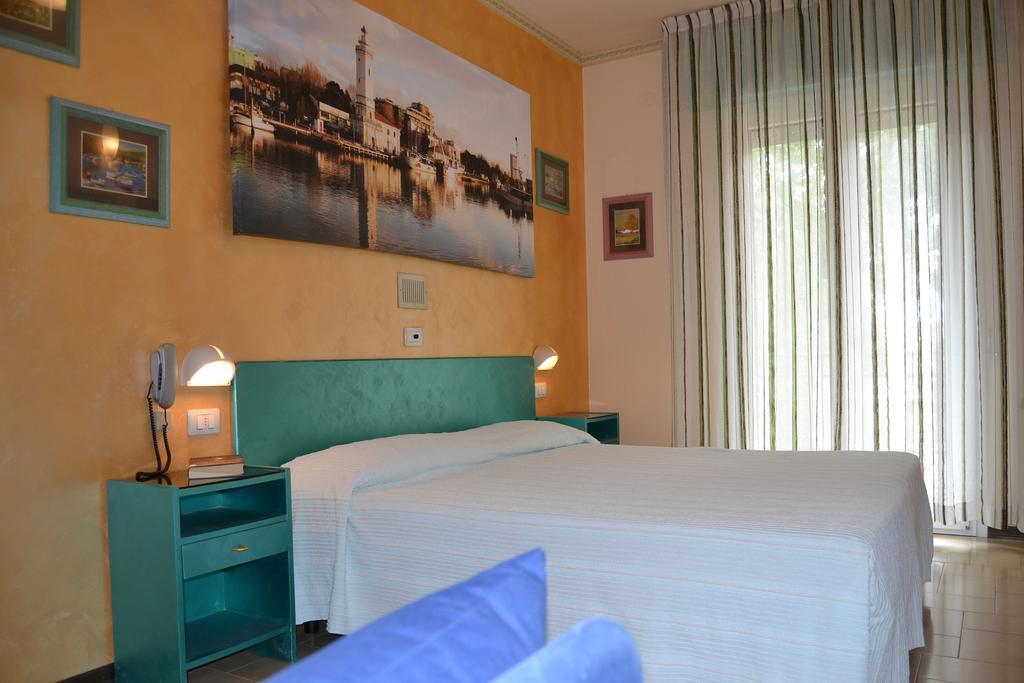 Hotel Marselli Rimini Extérieur photo