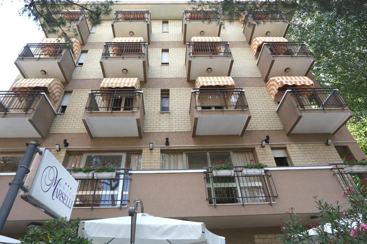 Hotel Marselli Rimini Extérieur photo