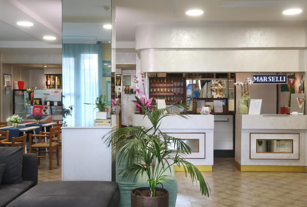 Hotel Marselli Rimini Extérieur photo