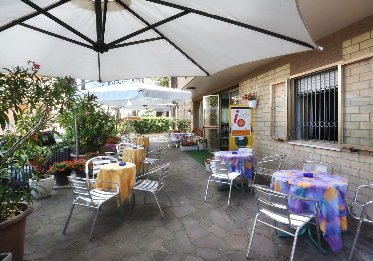 Hotel Marselli Rimini Extérieur photo