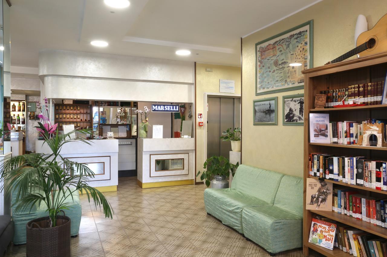 Hotel Marselli Rimini Extérieur photo