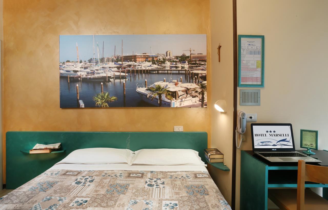 Hotel Marselli Rimini Extérieur photo